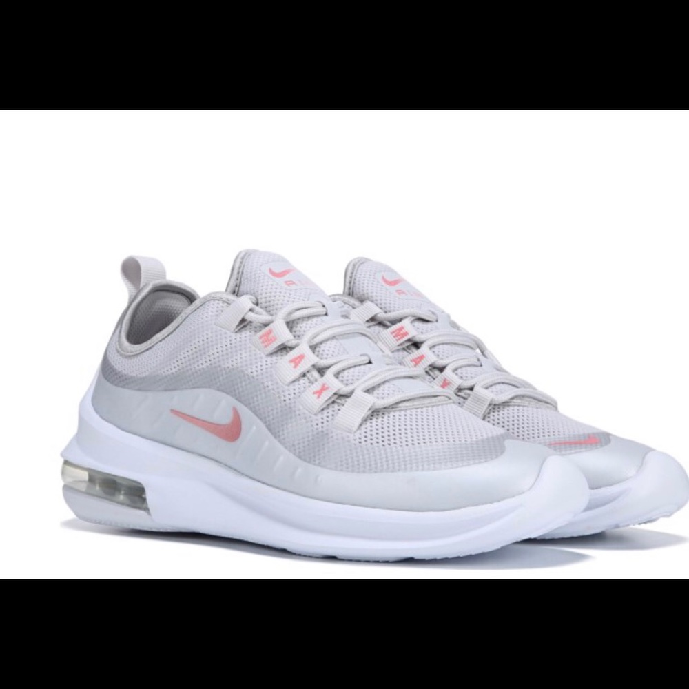 Nike Air Max Avis Sneakers